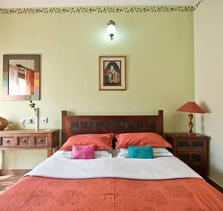 ニューデリー Chhoti Haveli Bed & Breakfast エクステリア 写真