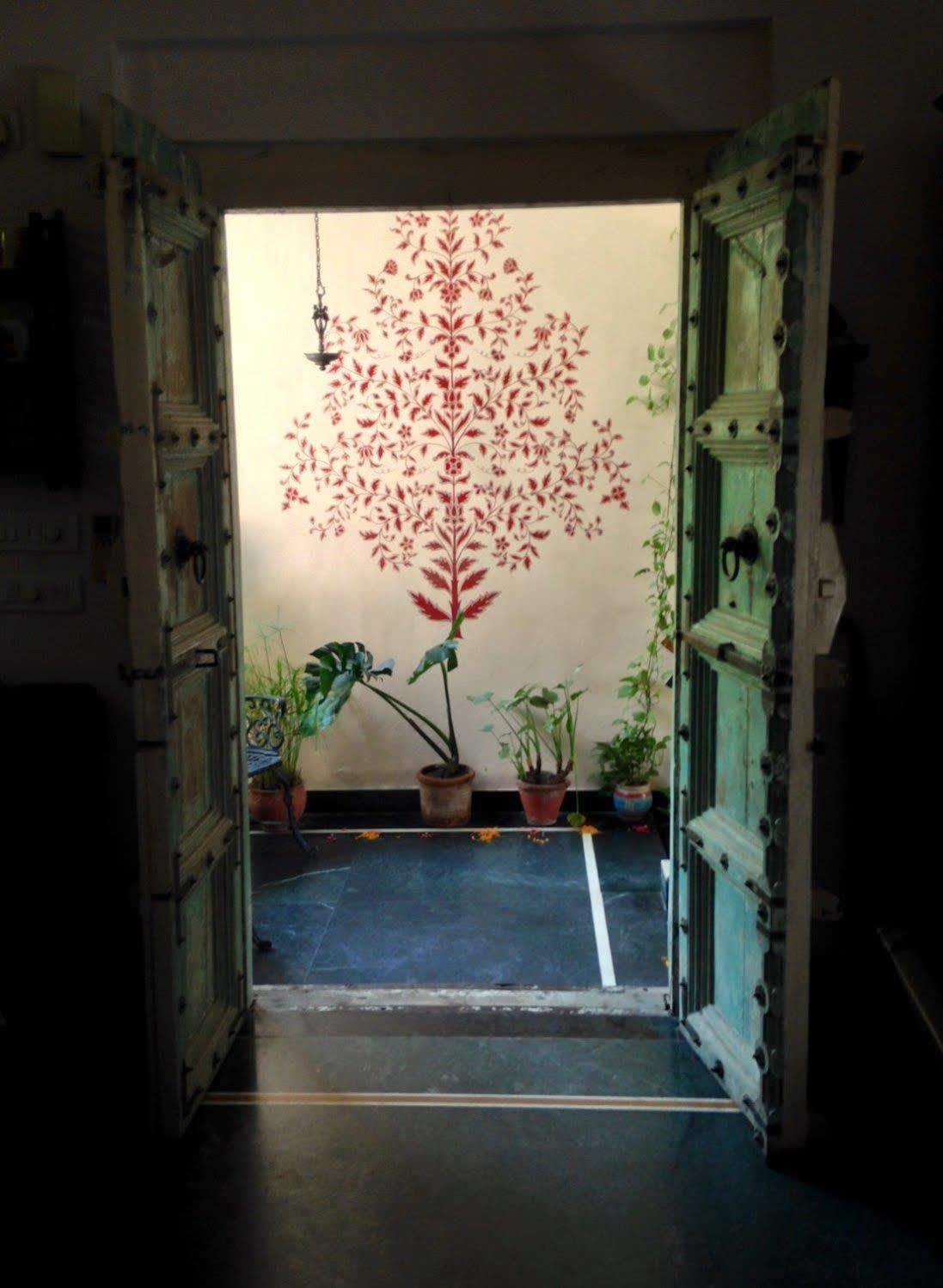ニューデリー Chhoti Haveli Bed & Breakfast エクステリア 写真